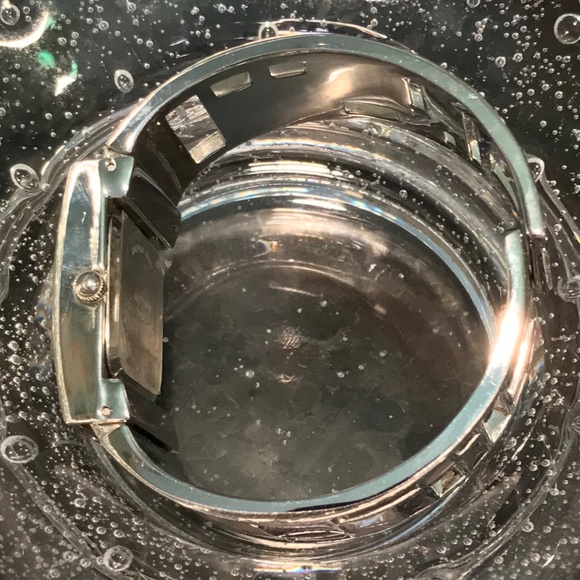 Ladies Vintage Silver Tone Enamel Bangle Bracelet Watch - Picture 5 of 8